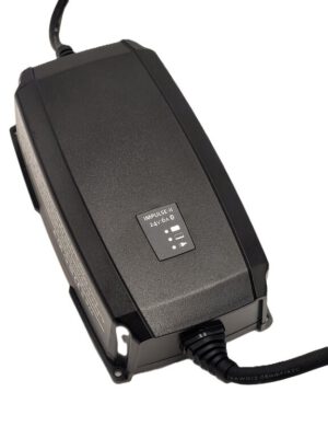 Victron Energy Impulse-II Smart 24/6 IP44 mit XLR-Stecker