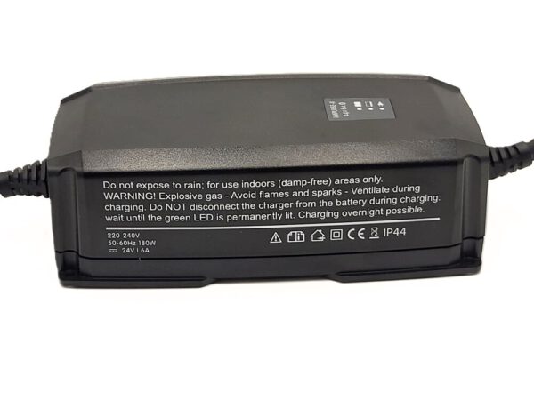 Victron Energy Impulse-II Smart 24/6 IP44 mit XLR-Stecker