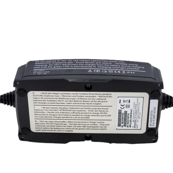 Victron Energy Impulse-II Smart 24/8 IP44 mit XLR-Stecker